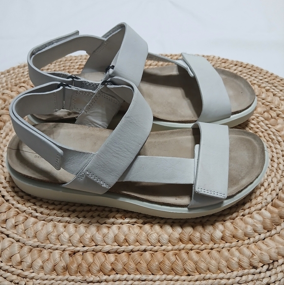 Ecco Women's Gray Sandals - Picture 1 of 16
